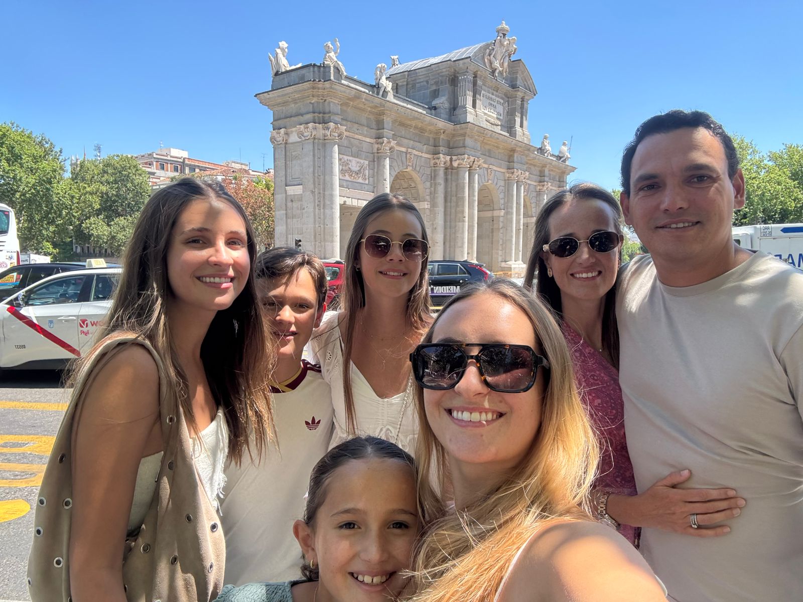 Danika junto a su familia en Madrid